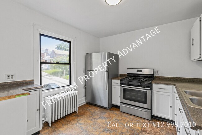 Foto del edificio - 3517 Drebert Ave