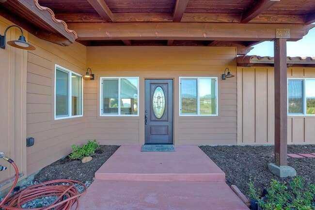 Building Photo - 29433 Cole Grade Rd