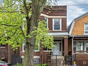Building Photo - 6813 S St Lawrence Ave