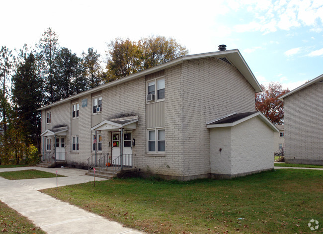 Building Photo - Vanderbilt Terrace