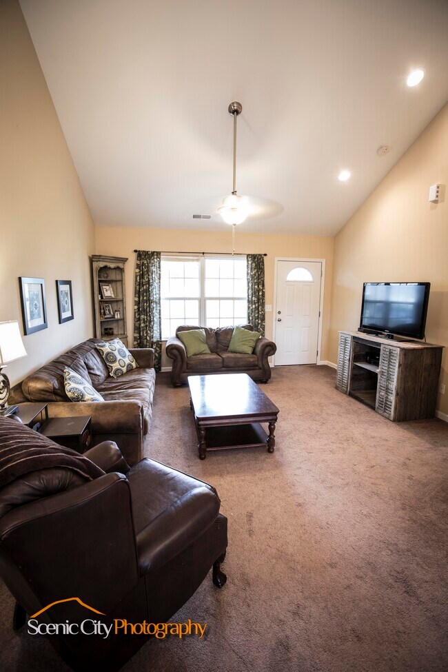 Foto del edificio - 1914 Dupont St