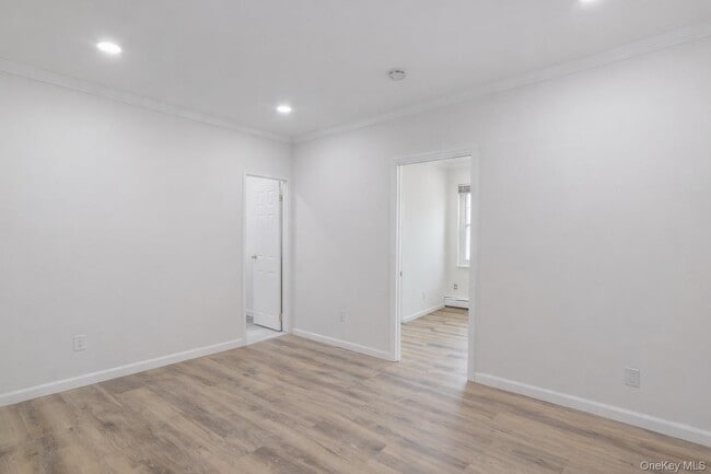 Building Photo - 21-29 Audrey Ave