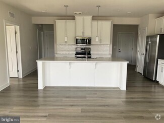 Building Photo - 12880 Mosaic Pk Wy