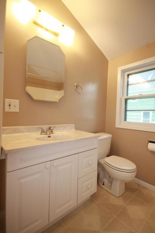 Building Photo - 406 N 8th St #1 Grand Forks, ND 58203