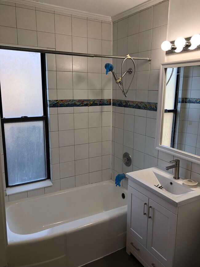 Baño - 4546 N Hermitage Ave
