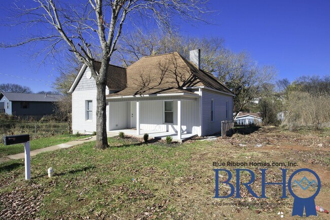 Building Photo - 1311 W Baxter Ave