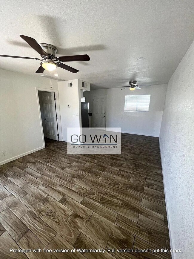 Building Photo - 1021 N 28th St
