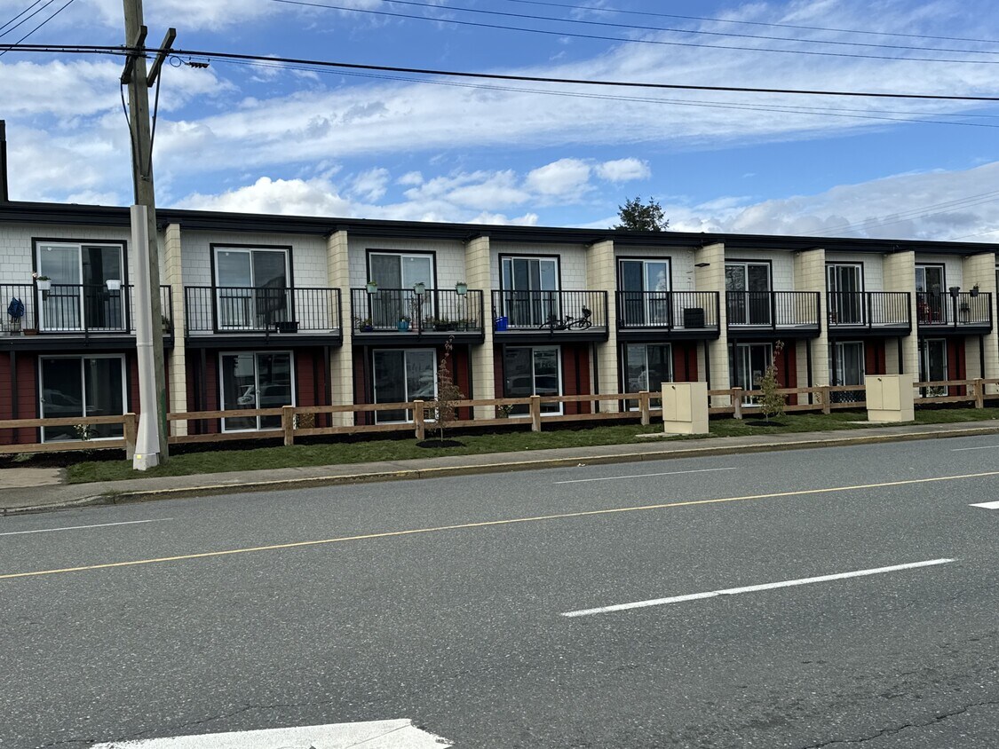 Photo du bâtiment - 1500 Dogwood St