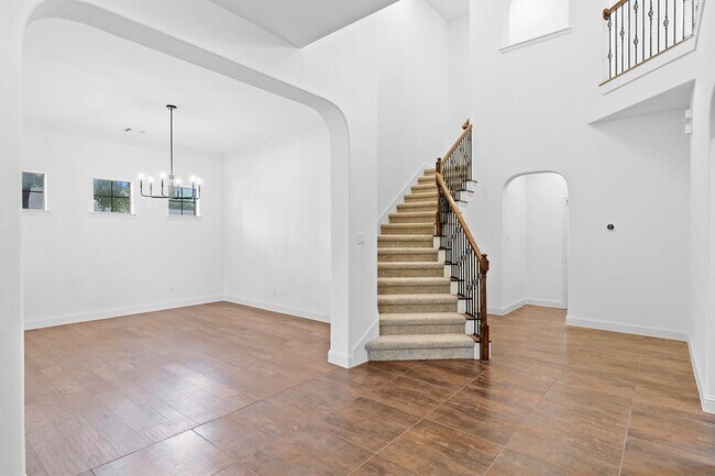 Foto del edificio - 114 N Saddle Ridge Dr