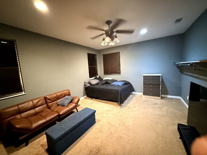 Foto principal - 14584 Sleepy Creek Dr