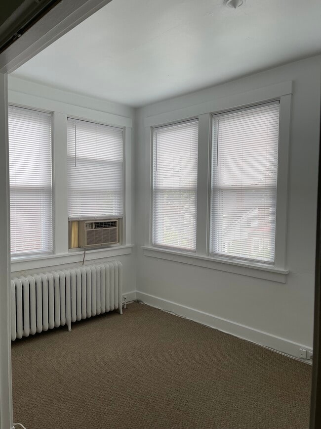 Sun Room 9x15 - 1413 Tolma Ave