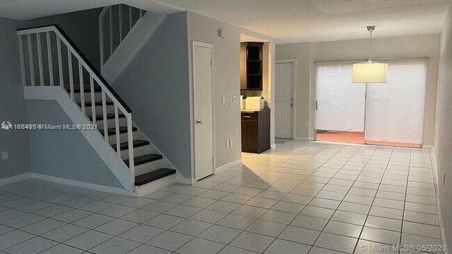 Foto del edificio - 8420 SW 103rd Ave