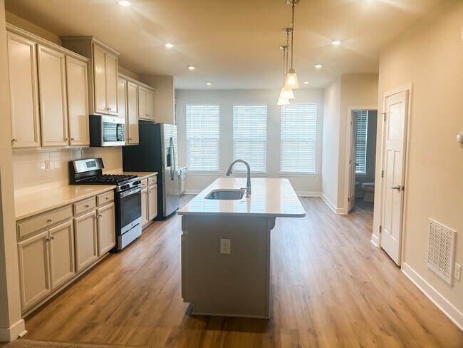 Foto del edificio - 14341 Revelry Blvd