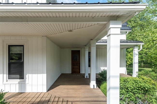 Foto del edificio - 6287 Riverview Rd