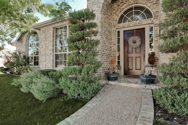 Foto del edificio - 6352 Rolling Hill Rd