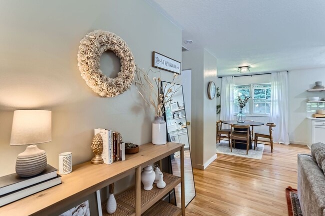 Building Photo - Cedar Hills 3 Bedroom, 2.5 Bathroom Ranch