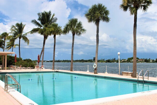 Foto del edificio - 2600 N Flagler Dr