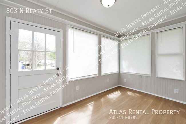 Foto del edificio - 803 N Beaty St