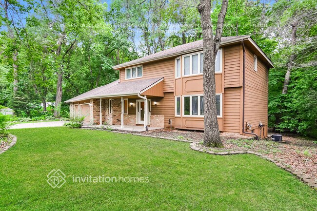 Foto del edificio - 15000 Wildwood Rd