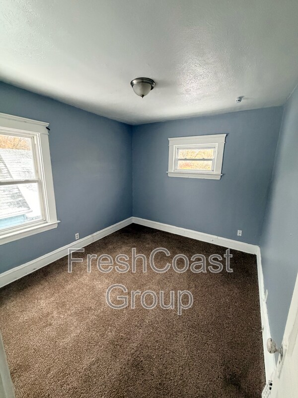 Foto del edificio - 3053 E 128th St