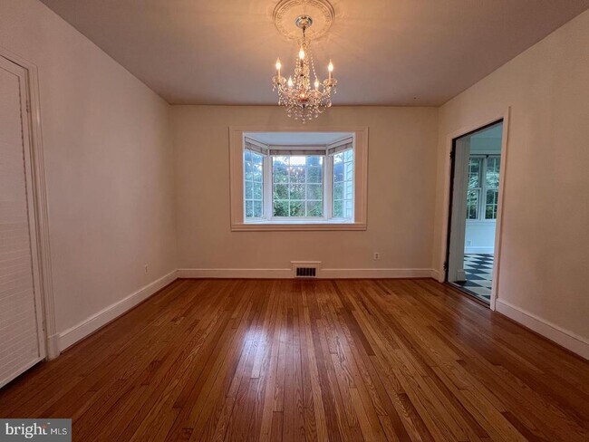 Foto del edificio - 2373 N Quincy St