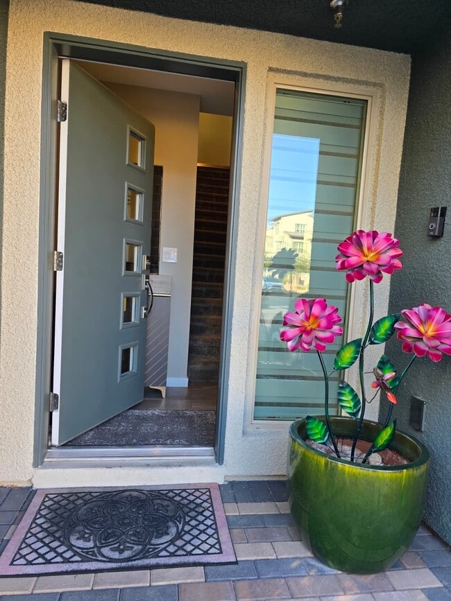 Building Photo - 11272 Gravitation Dr