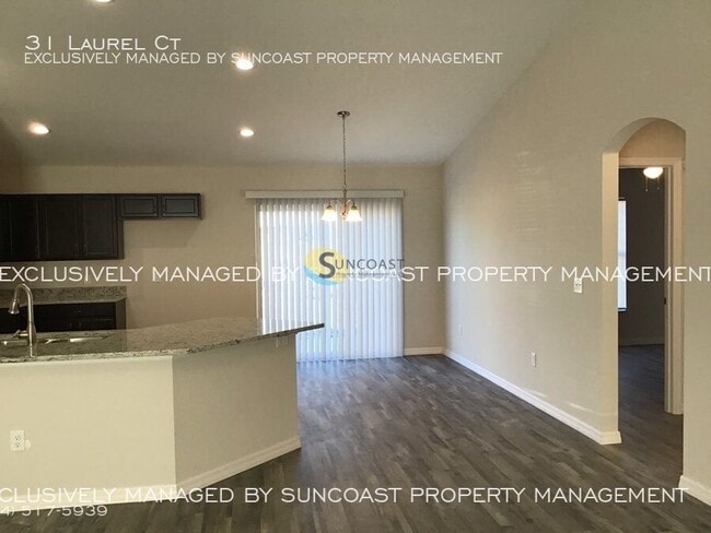 Foto del edificio - 31 Laurel Ct