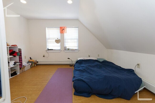 Foto del edificio - Spacious two bedroom in Allston