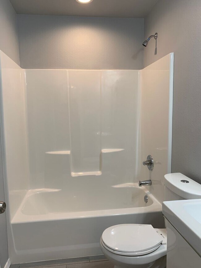 Foto del edificio - 8408-8411 11th St