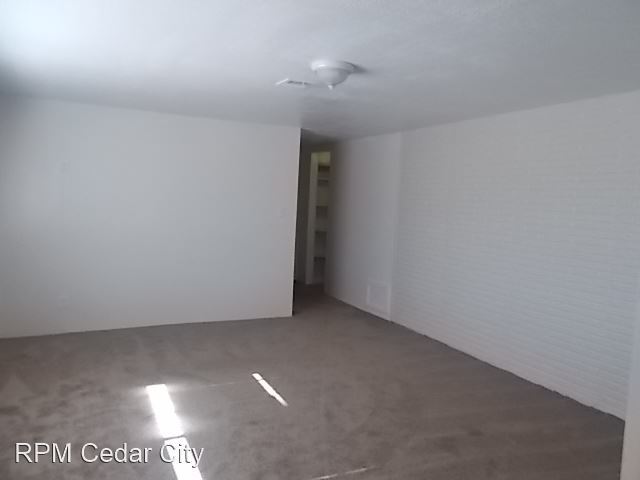 Building Photo - 4 br, 3 bath House - 5042 N 4300 W