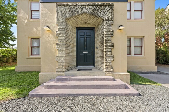 Foto del edificio - 1516 Bonnie Brae St