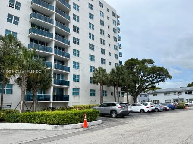 Building Photo - 7501 E Treasure Dr