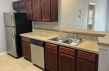 Foto del edificio - 3680 Kirkpatrick Cir