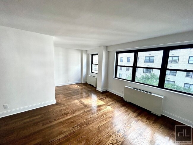 Building Photo - East 89 Street