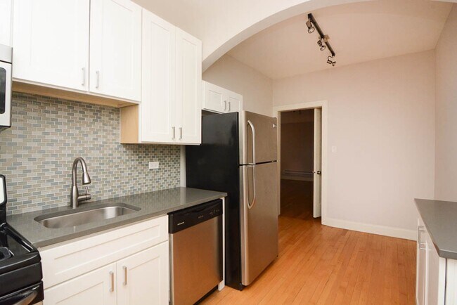 Foto del edificio - 2326 N Rockwell St
