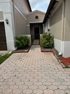 Foto del edificio - 14312 NW 83rd Pl