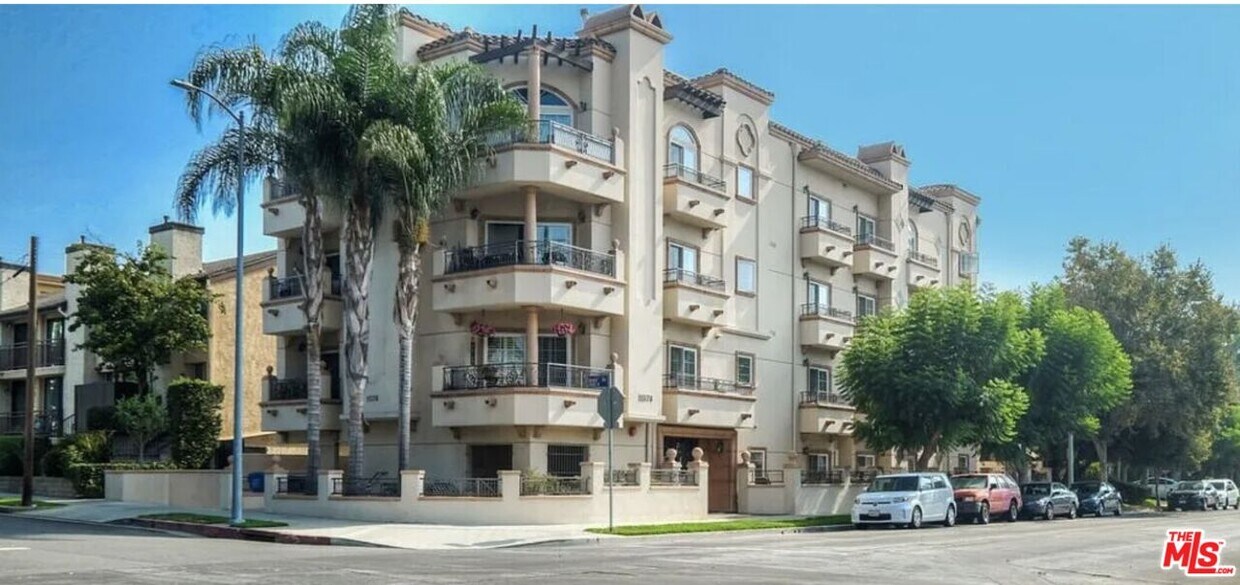 Foto principal - 11578 Iowa Ave