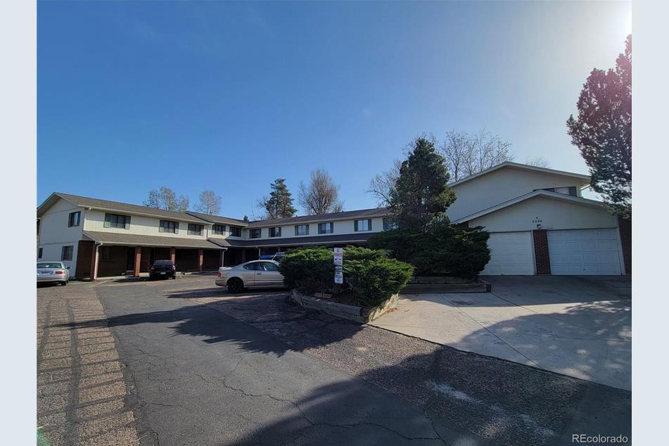 2044 27th Avenue Ct Unit 8, Greeley, CO 80634 Apartments in Greeley