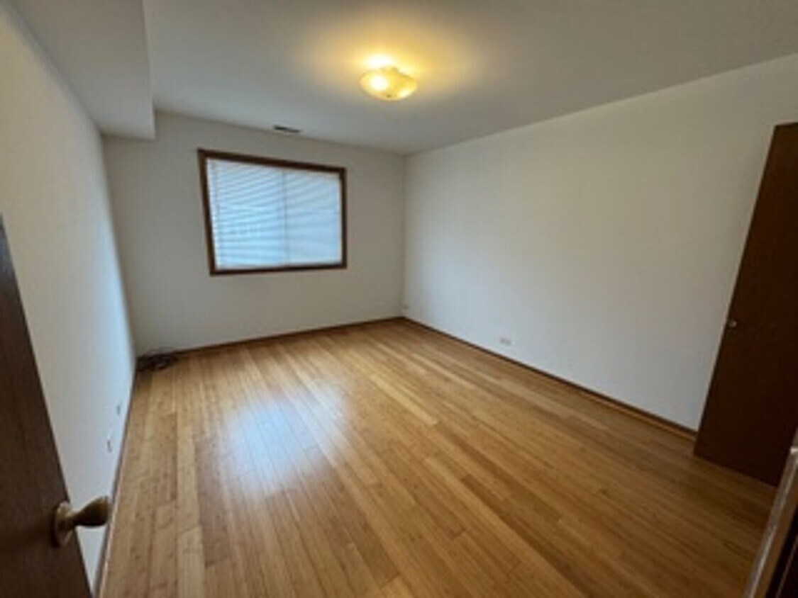 Foto del edificio - Rogers Park Apts for Rent!