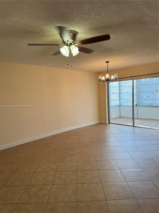 Foto del edificio - 4046 NW 19th St