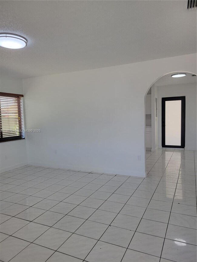 Foto del edificio - 15241 SW 301st St