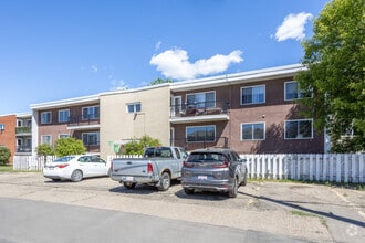 Building Photo - Exeter Court