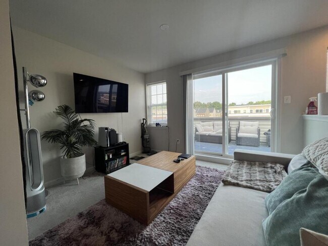Foto del edificio - 12530 Brickyard Blvd