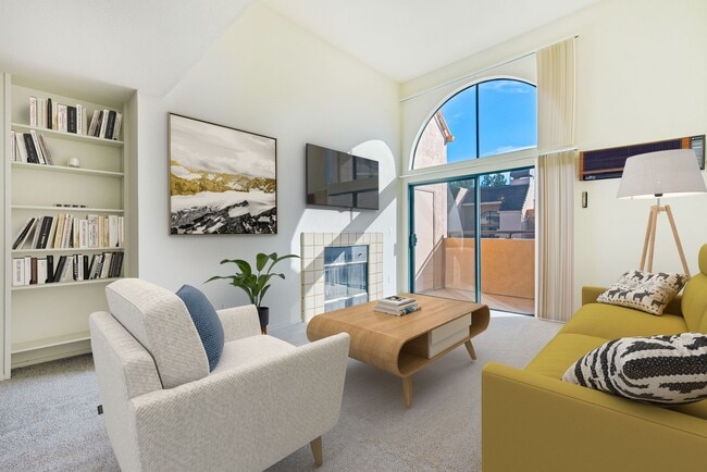 Building Photo - Four Seasons Apartments