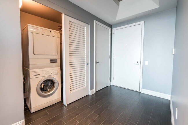 Foto del edificio - 222 E Karen Ave