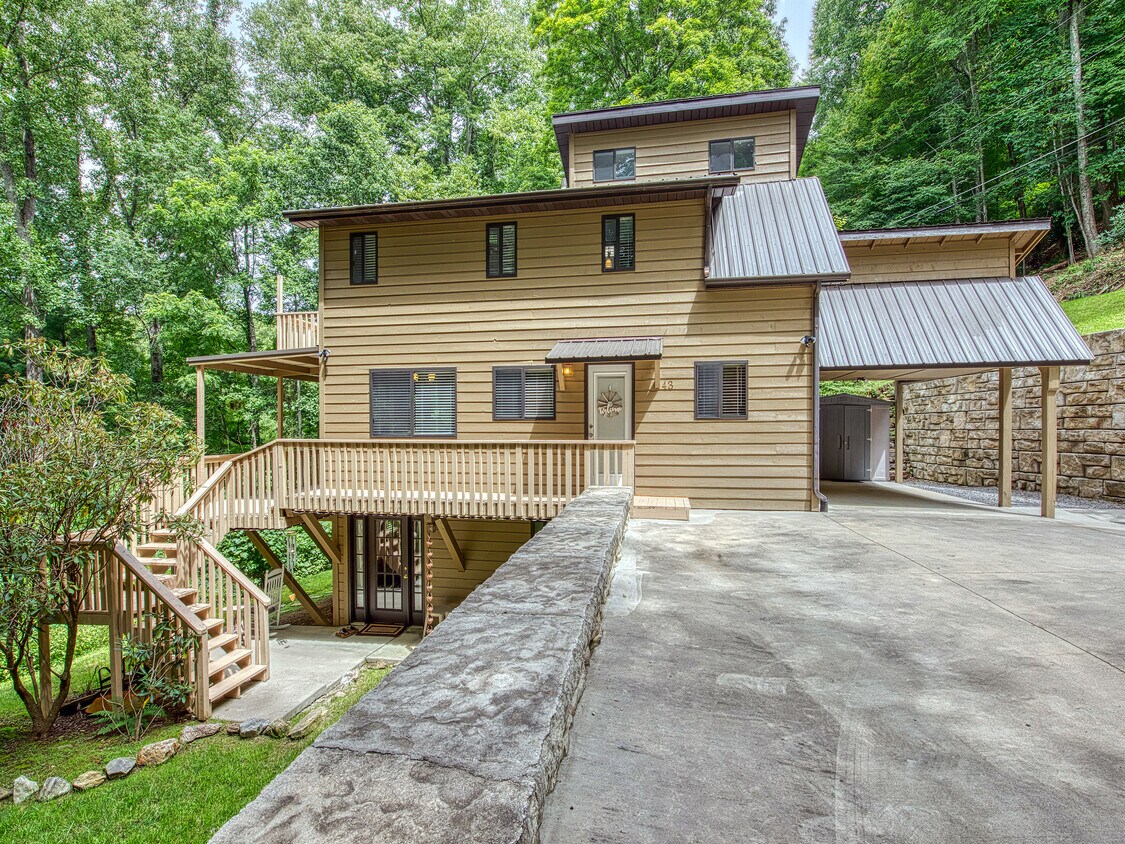 accommodation in maggie valley nc