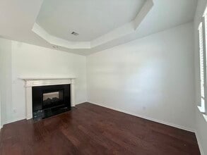 Building Photo - 2814 Ridgeglen Ln