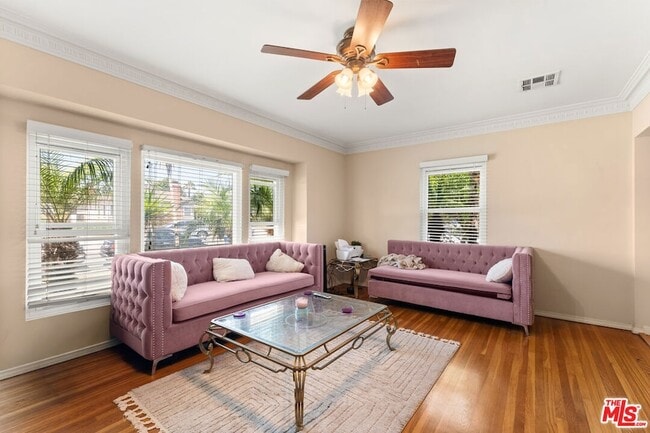 Foto del edificio - 6350 W 85th Pl