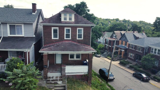 Foto del edificio - 400 Winton St