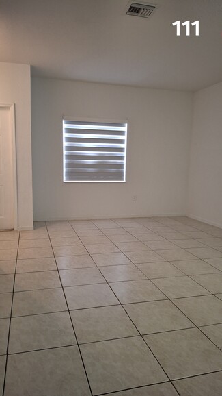 Building Photo - 5761 NW 115th Ct